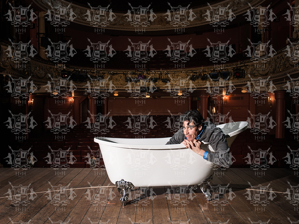 Stephen Mangan "Duke of York Theatre" 2018